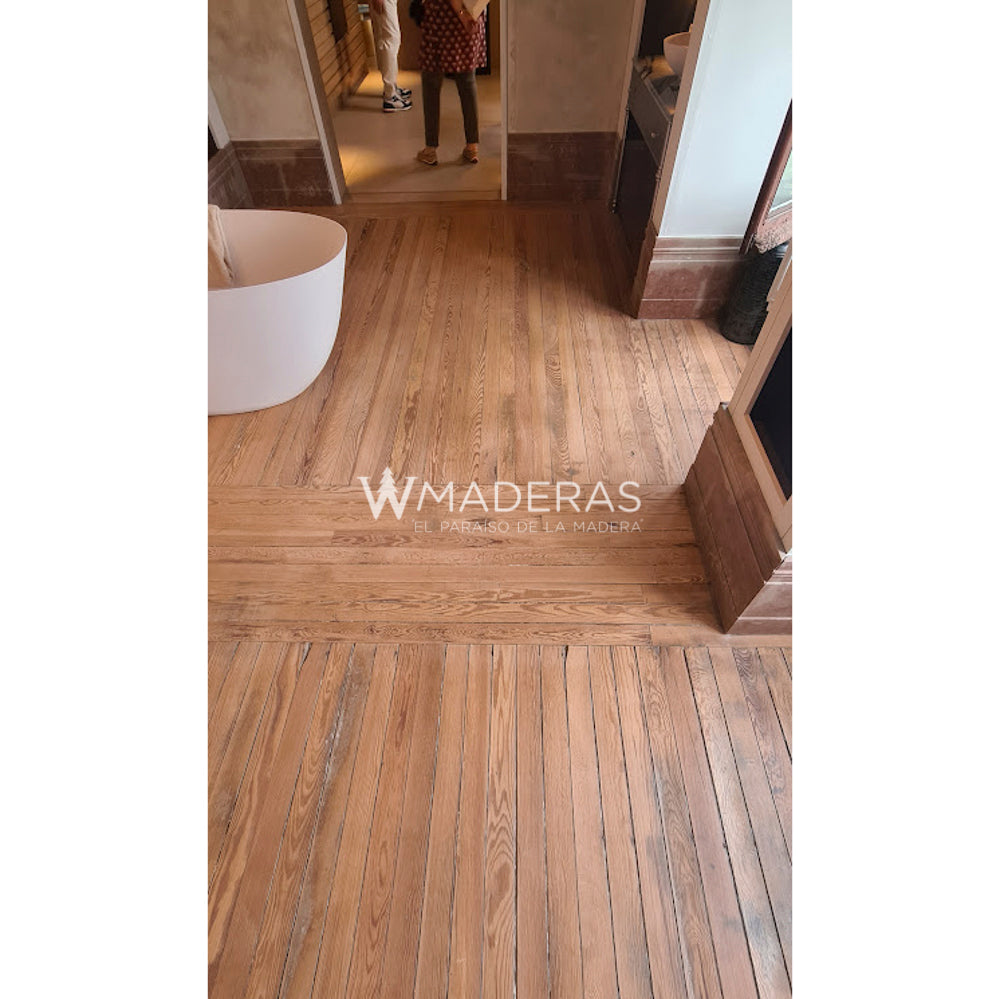Proyecto de piso reciclado Pino Clear