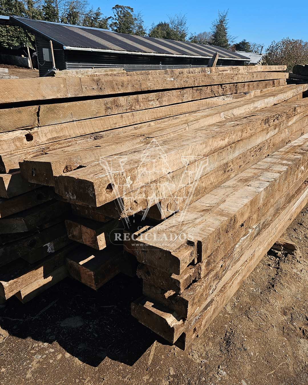 Vigas y Pilares Maderas Reciclada / Demolición