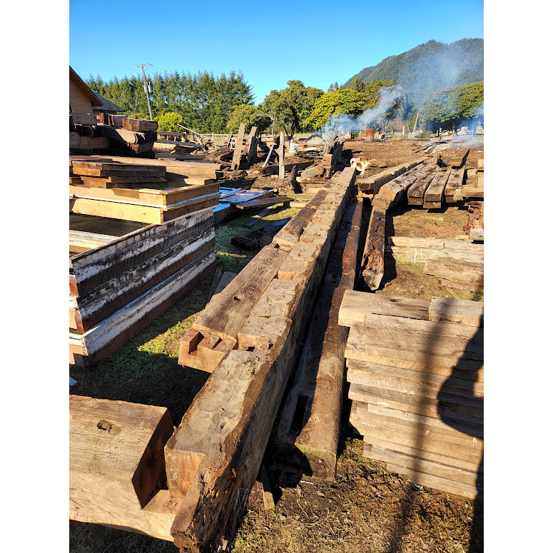 Galpones y casonas de madera reciclada