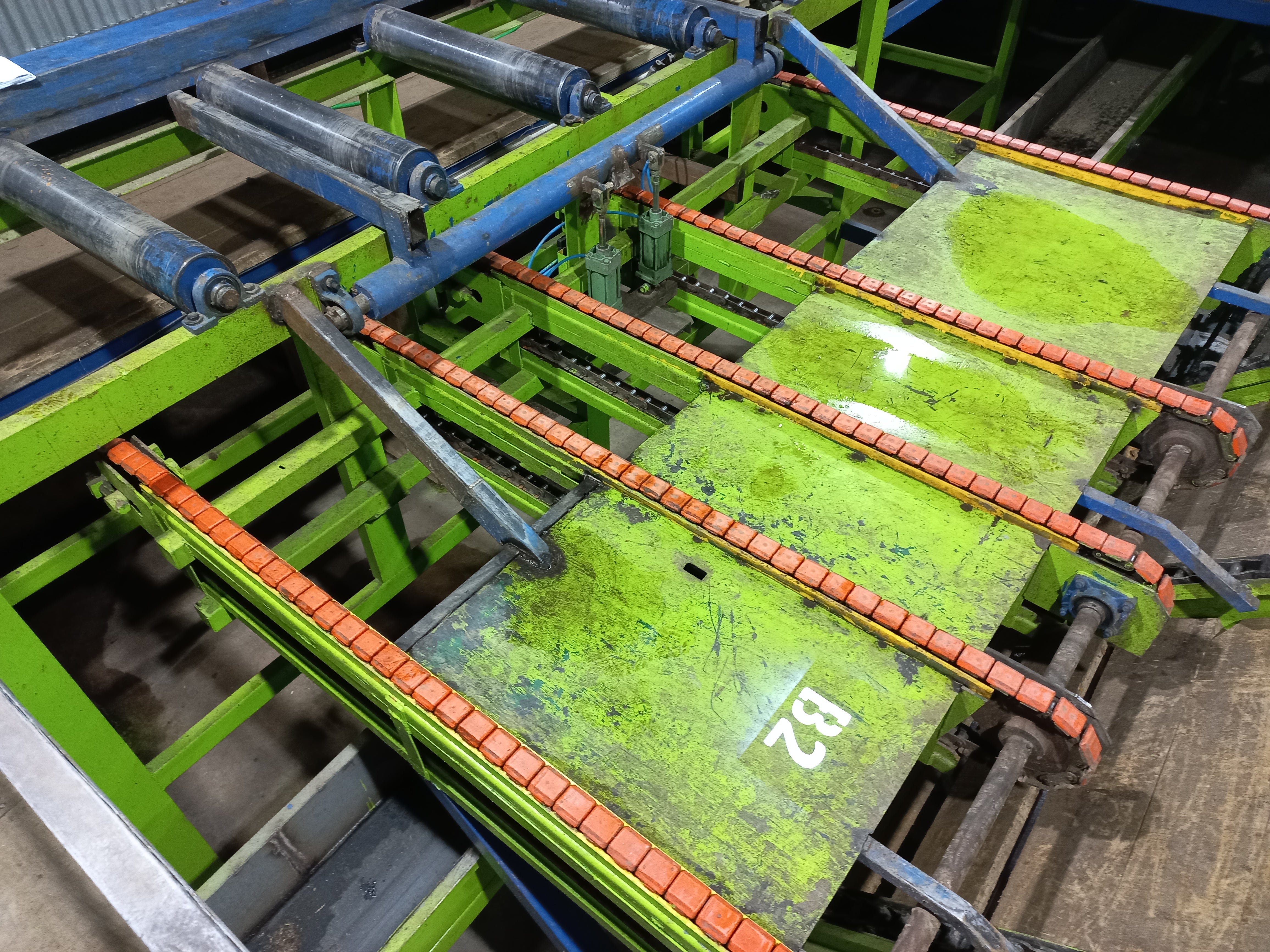 Grupo B: Huincha horizontal doble