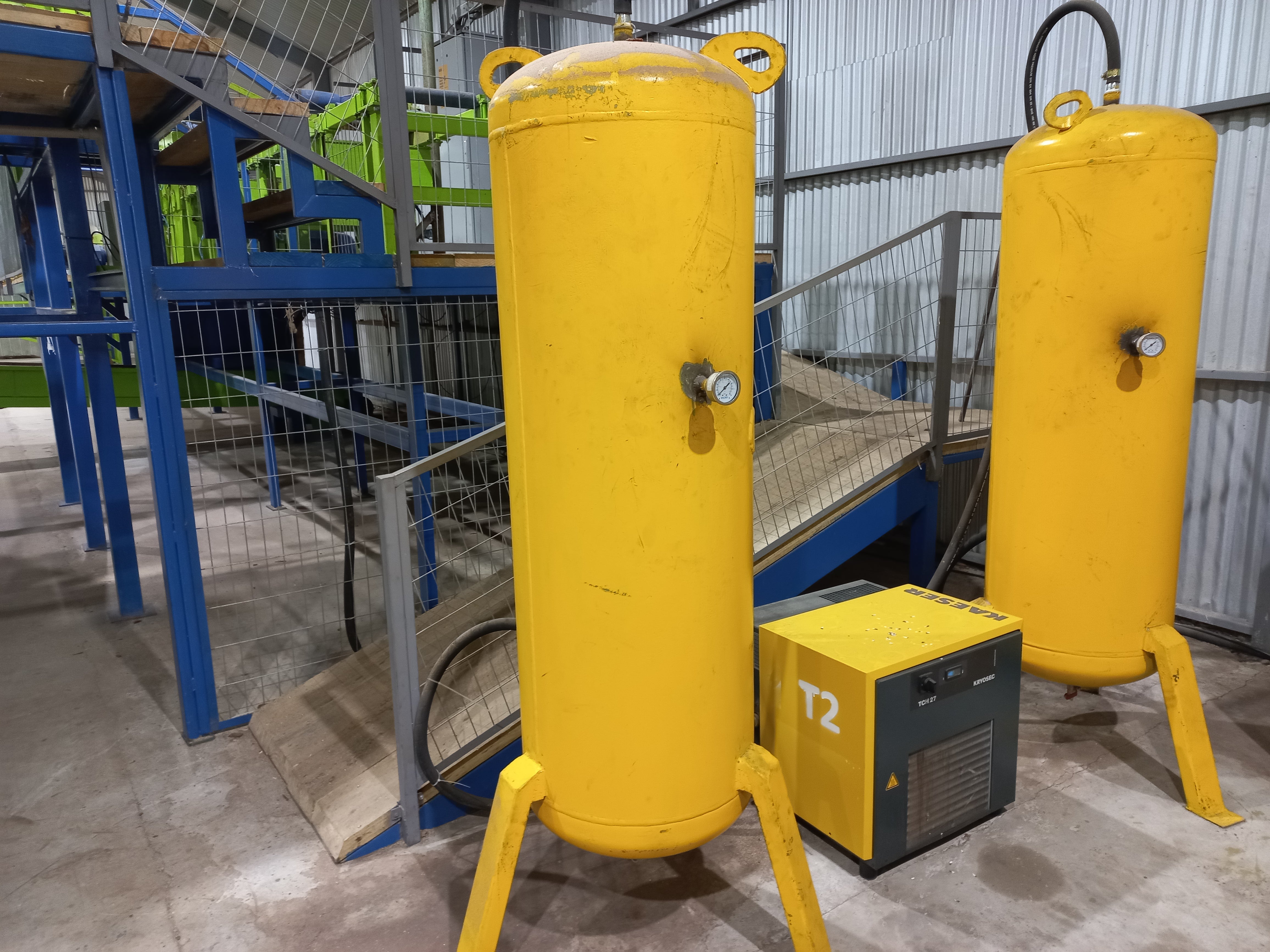 Grupo T: Compresor de tornillos