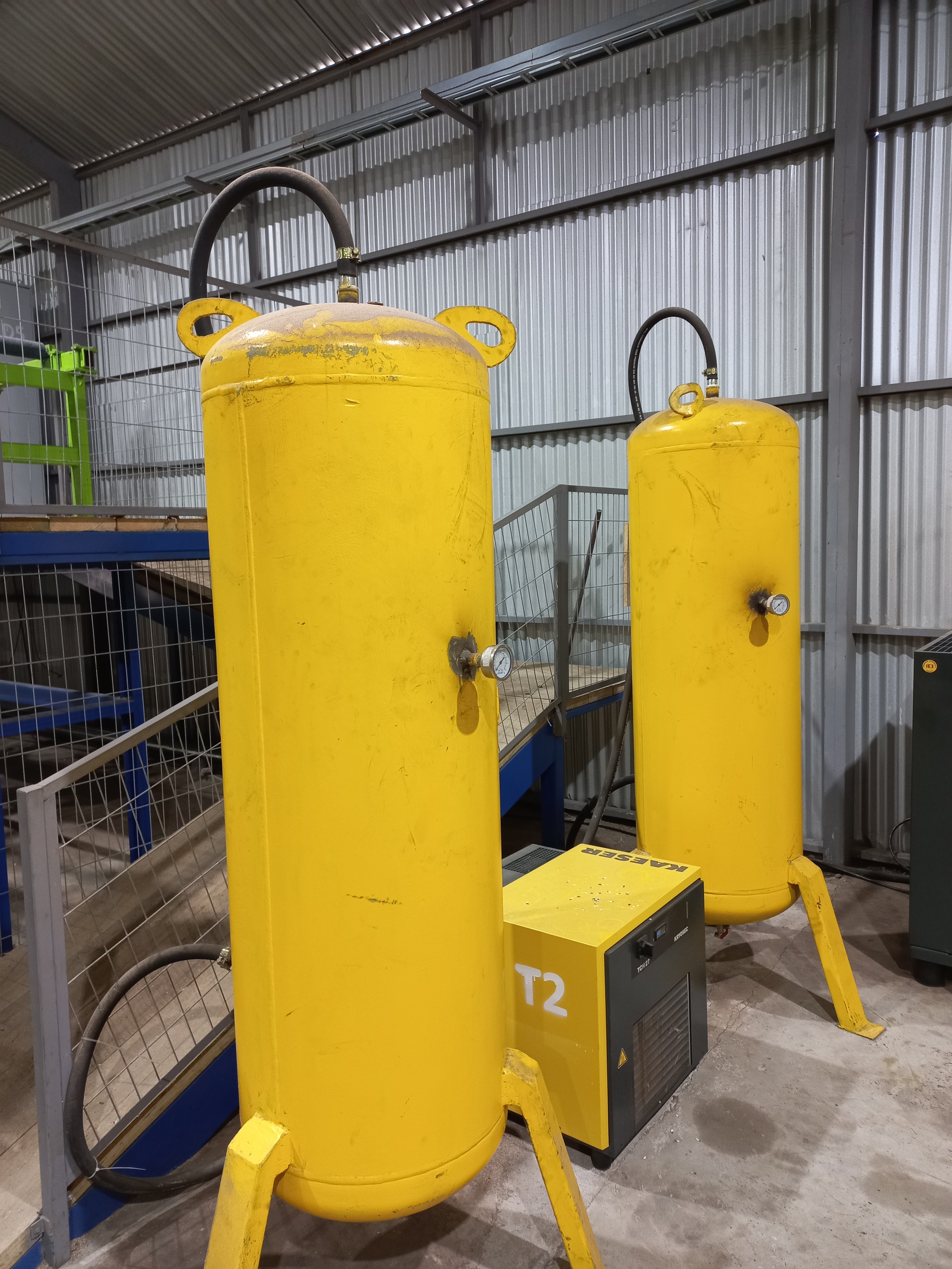 Grupo T: Compresor de tornillos