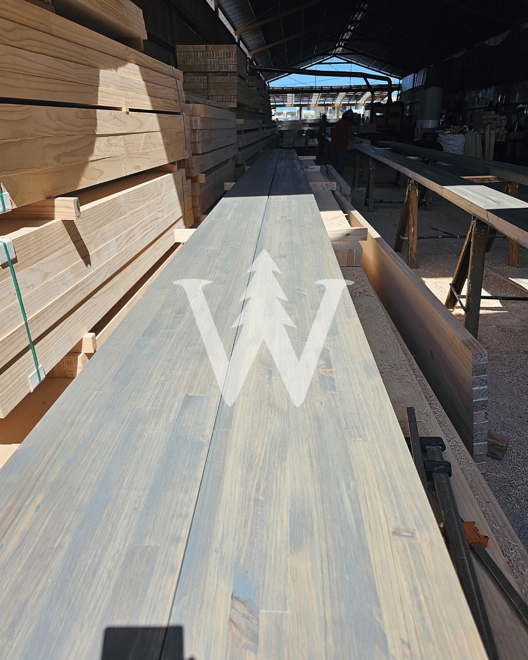 Madera Laminada de Pino Semi Clear