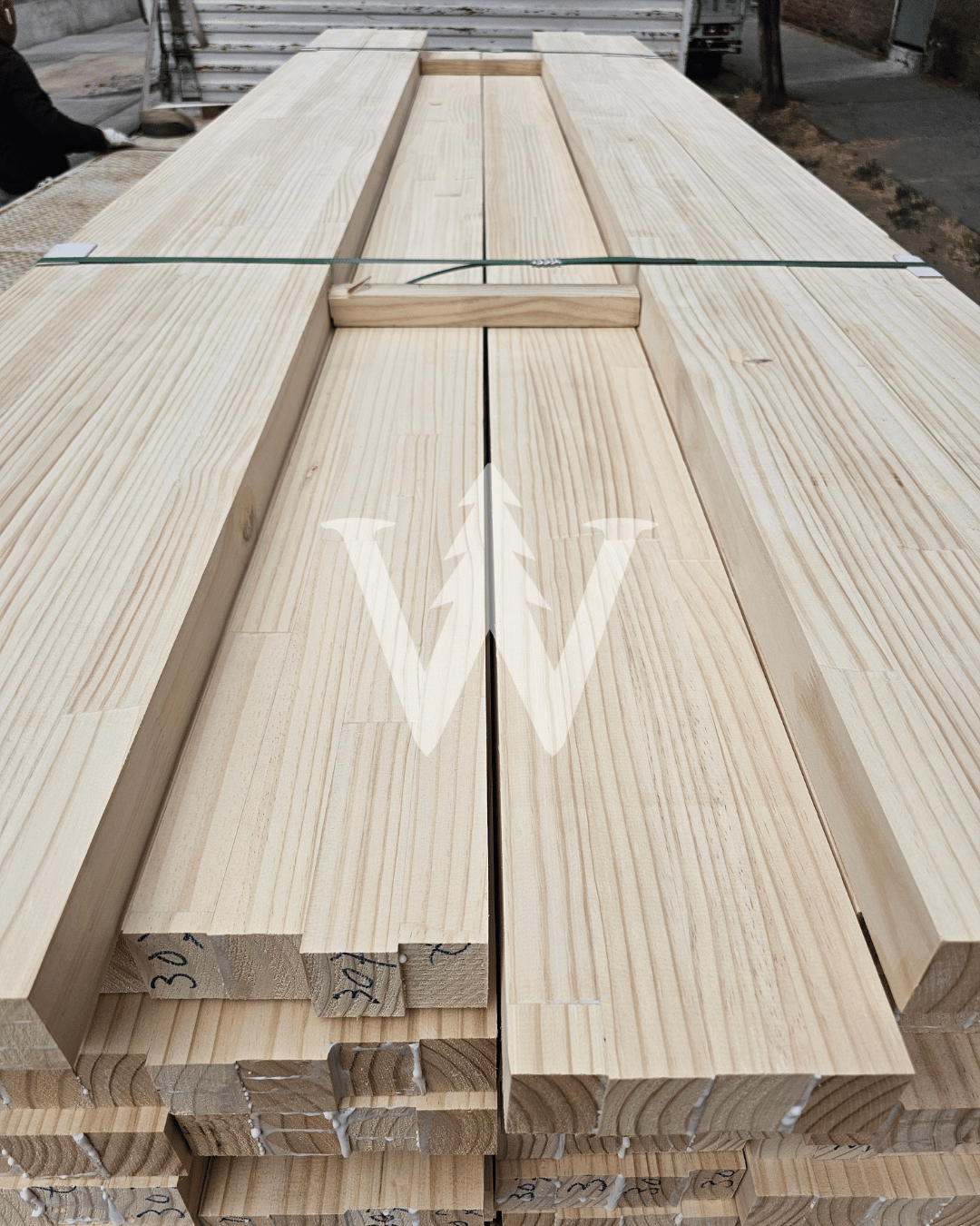 Madera Laminada Pino Clear