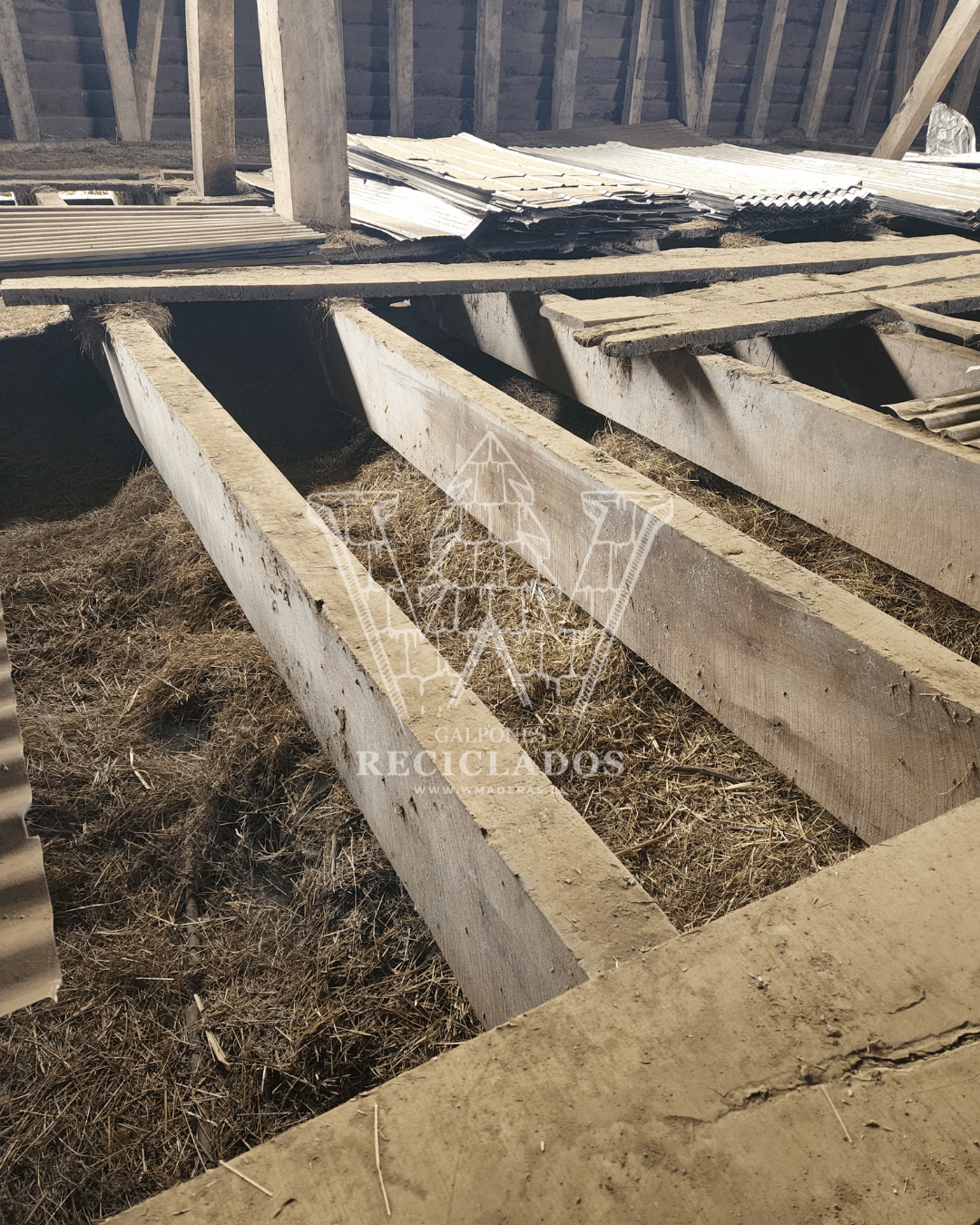 Galpón en Venta – Madera de Laurel Apellinada