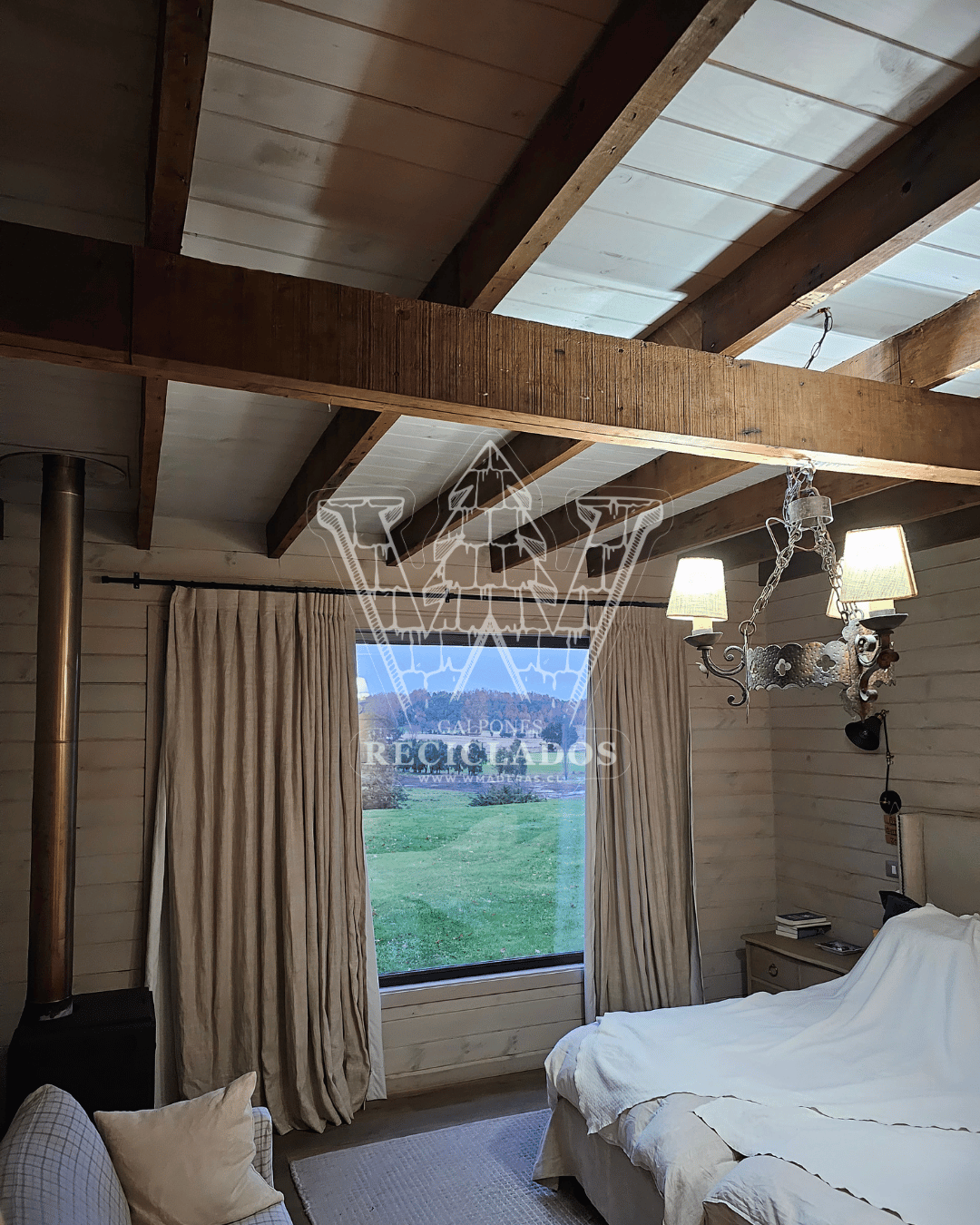 Vigas y Pilares Maderas Reciclada / Demolición