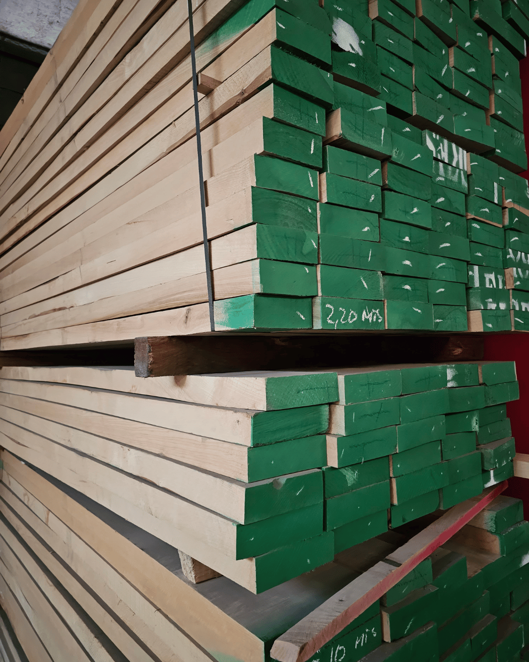 Fresno Francés - Madera de Alta Calidad y Elegancia Europea