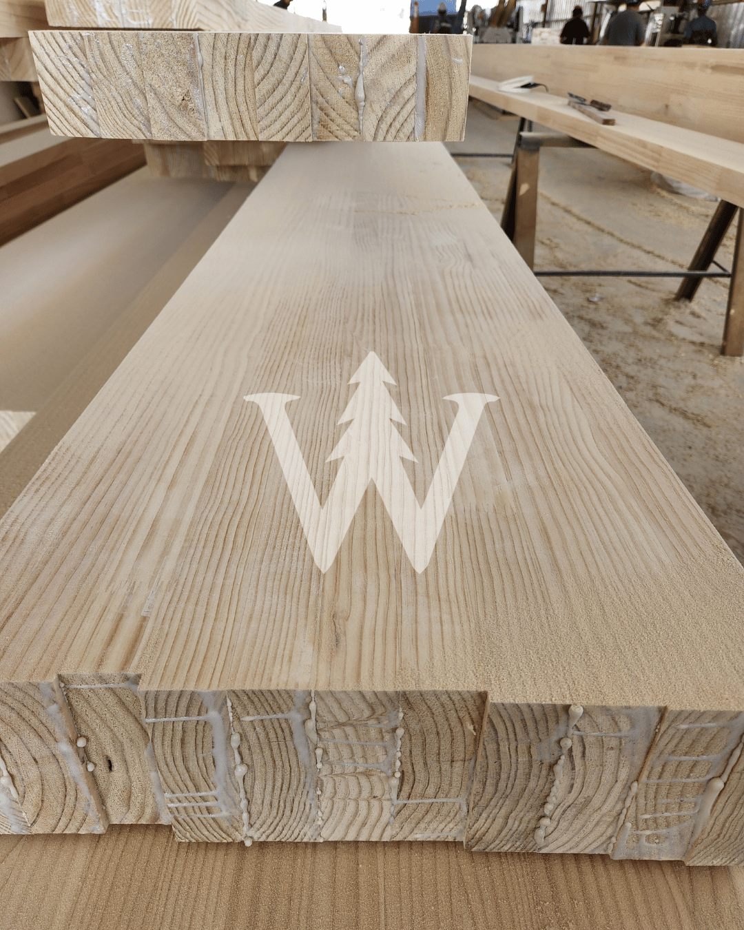 Madera Laminada de Pino Semi Clear