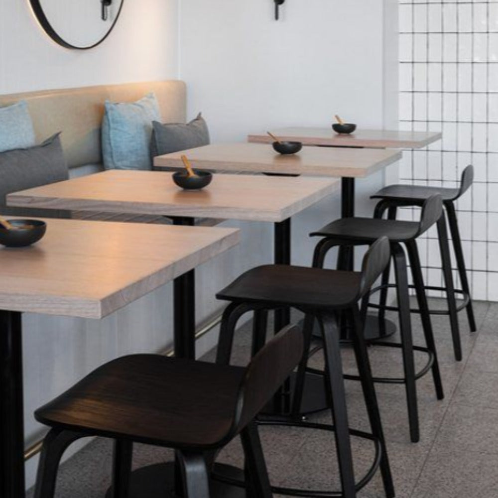 Mesa para restaurant Pino Clear