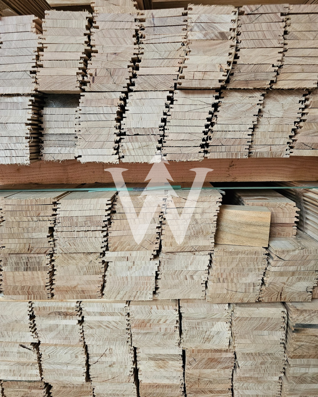 Revestimiento Eucaliptus stock