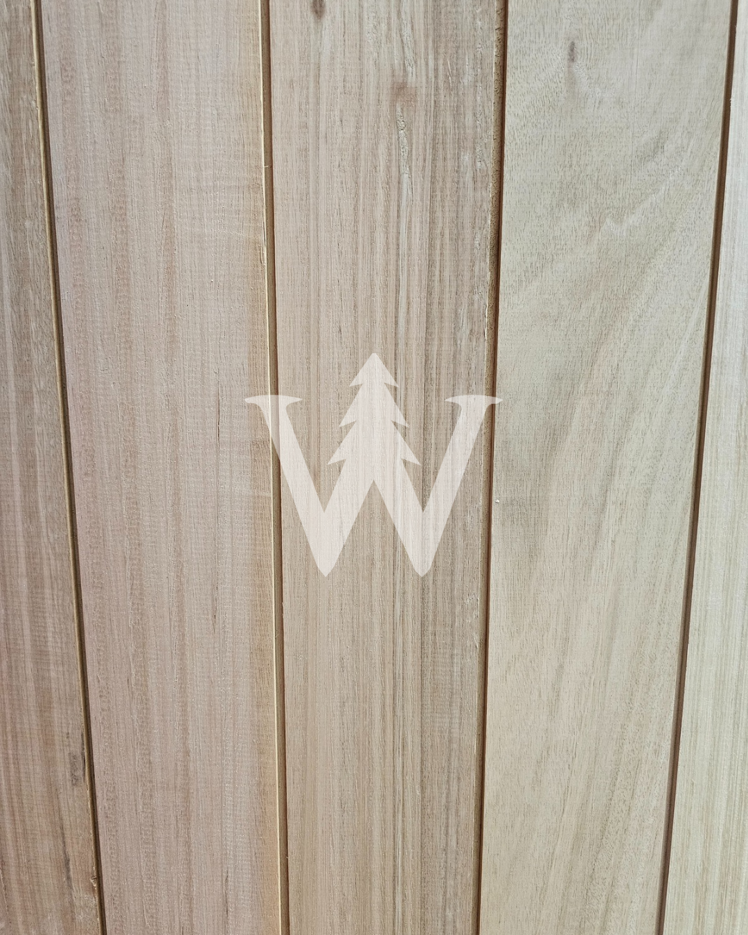 Revestimiento Eucaliptus stock