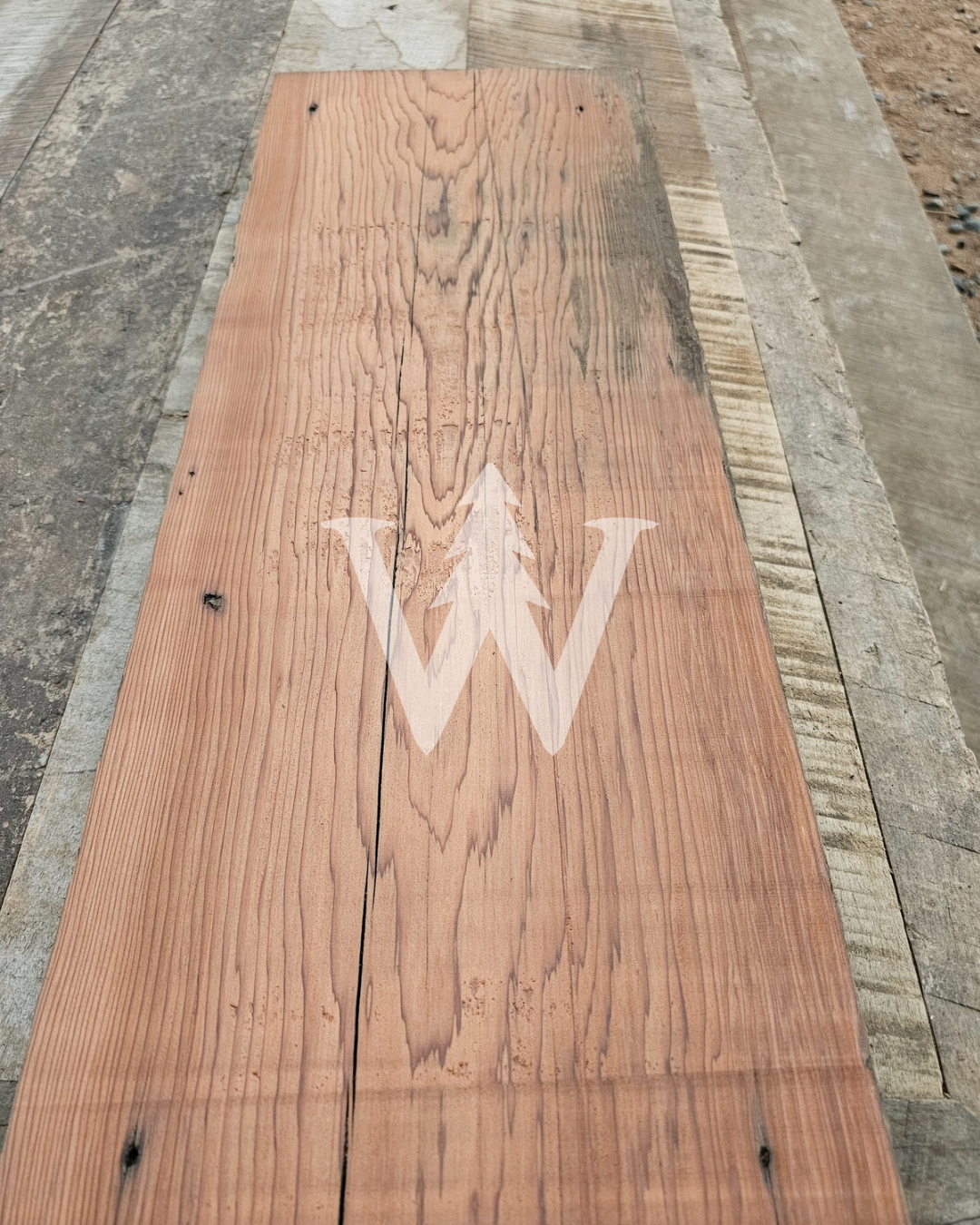 Despuntes de Alerce Reciclado– Madera Premium para Mueblistas y Artesanos