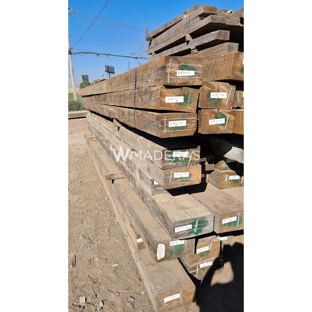 Vigas y Pilares de Madera Reciclada
