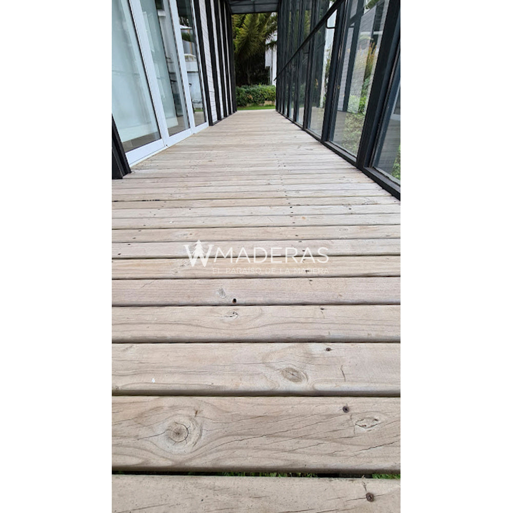 Piso deck Pino Insigne
