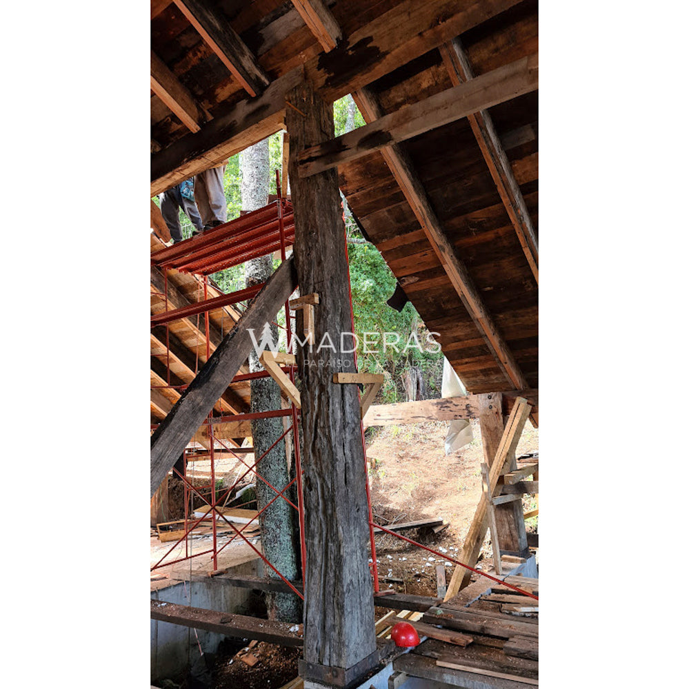 Vigas y Pilares de Madera Reciclada