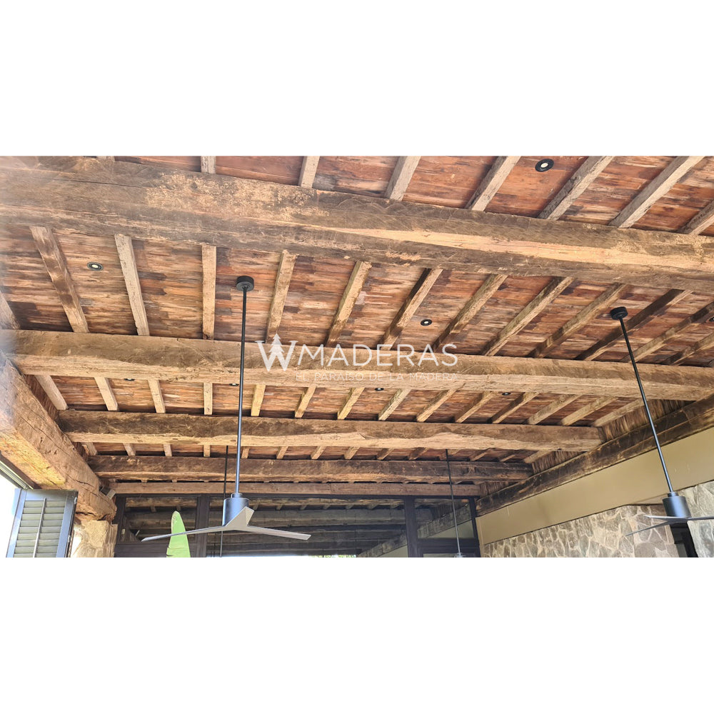 Vigas y Pilares de Madera Reciclada