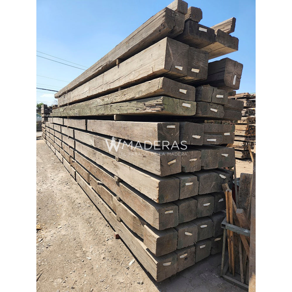 Vigas y Pilares de Madera Reciclada