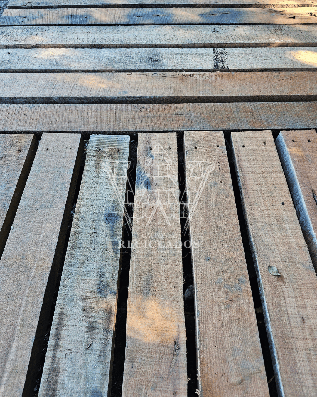 Piso Deck Madera nativa Reciclada / Demolición